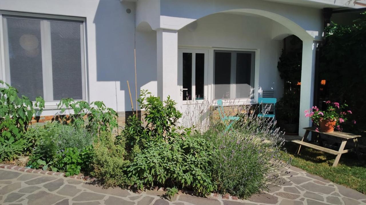 Postaja 33 Zgornje Skofije Exterior foto